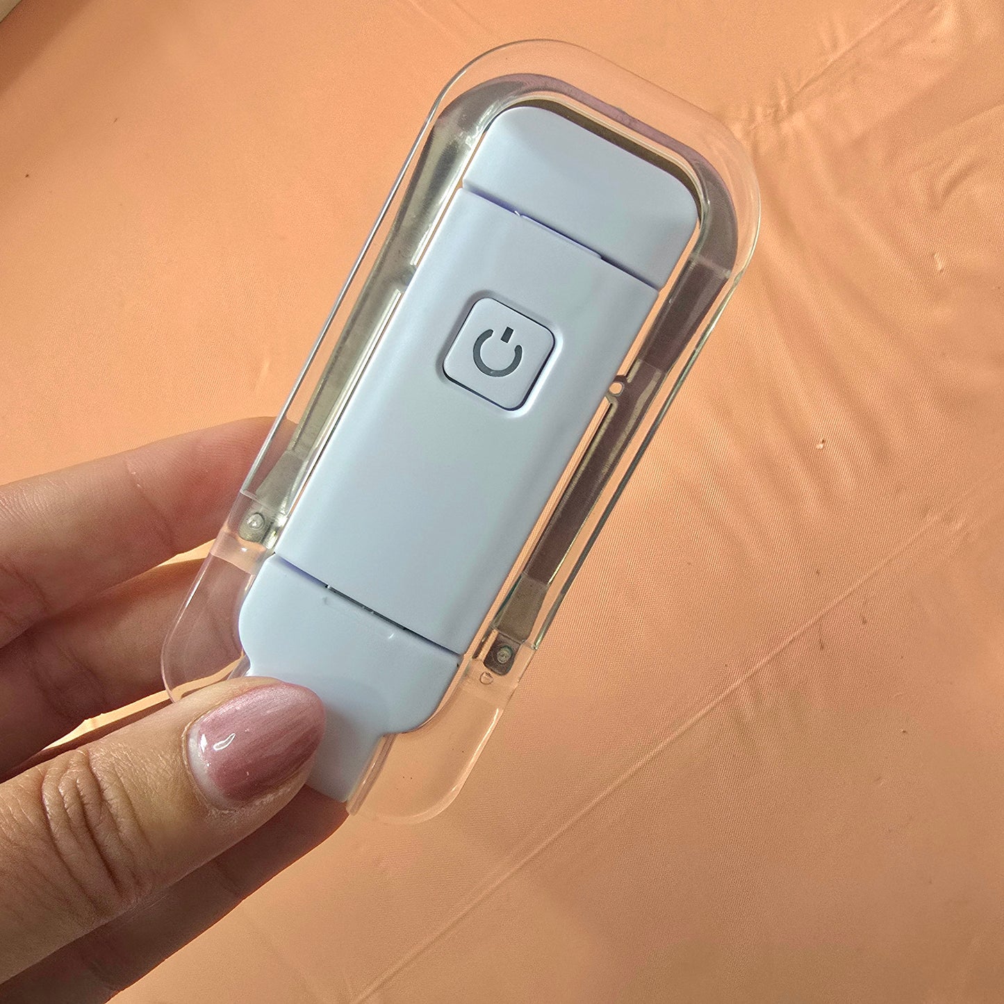 ✨ Luz LED Recargable con Clip – 3 Intensidades