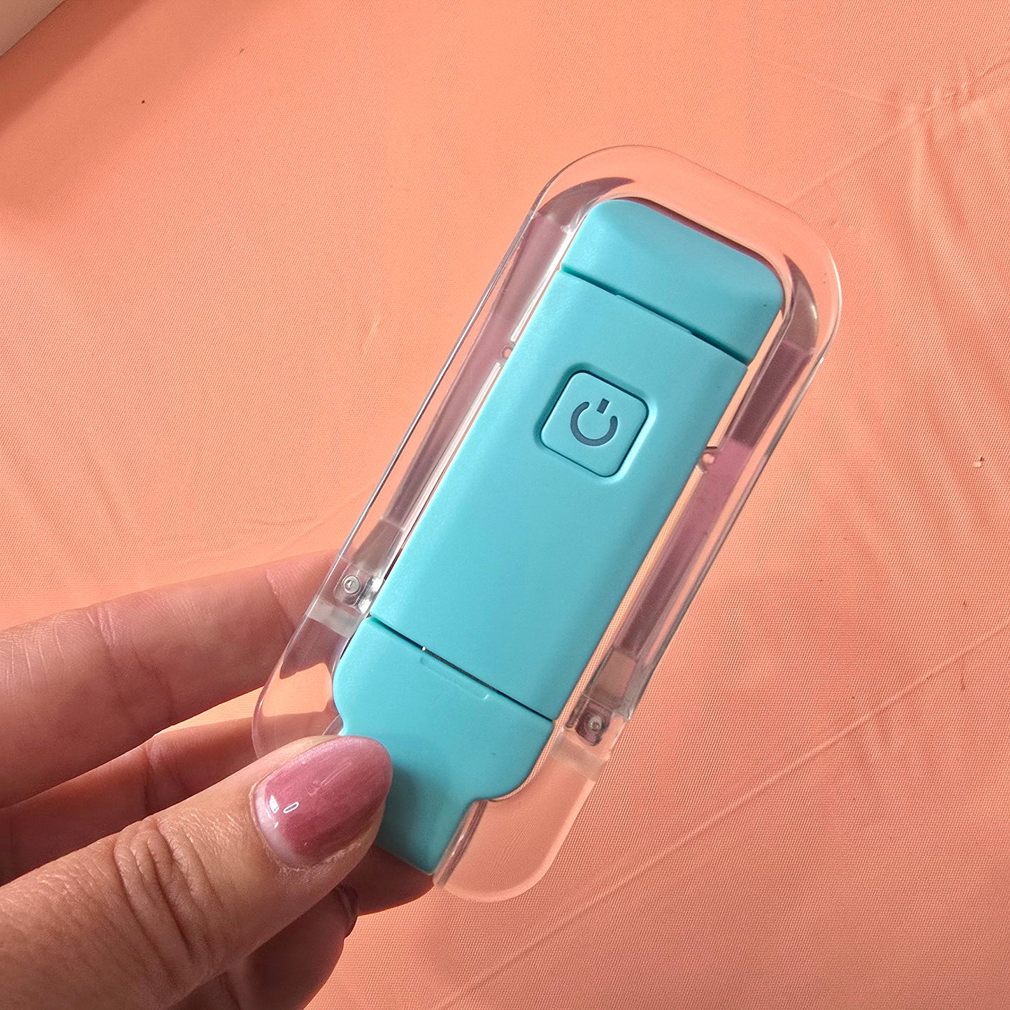 ✨ Luz LED Recargable con Clip – 3 Intensidades